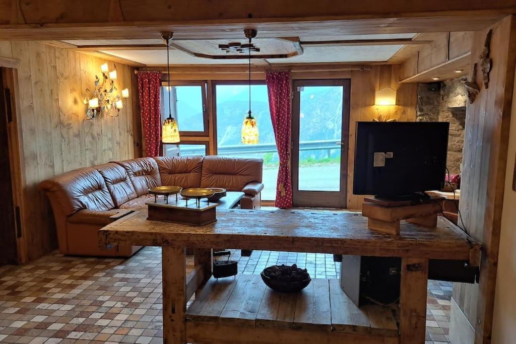 La Taverna Dei Folletti Valle di Cadore Eksteriør billede